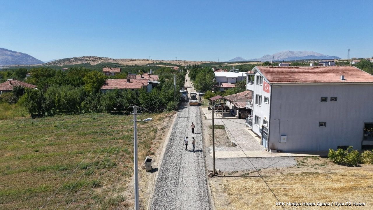 Gelendost'ta Asfalt Yenileme Tamamlandı - Detay 3