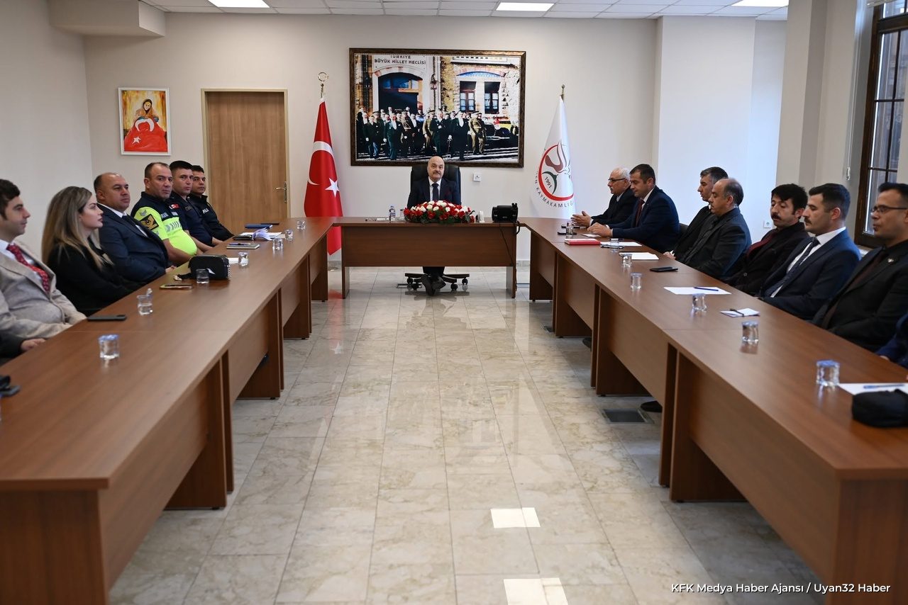 Gönen'de Okul Güvenliği Toplantısı Gerçekleştirildi - Detay 2