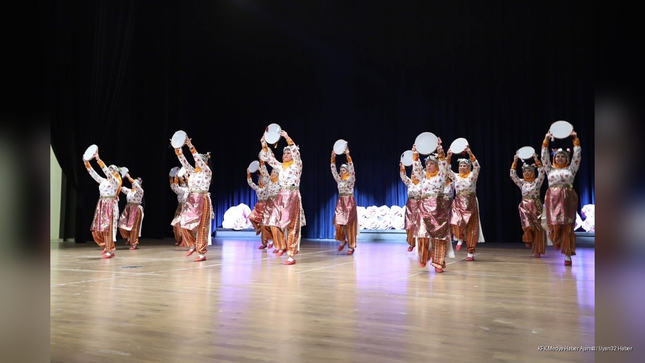 Gül Festivali Resim Yarışmasında Ödüller Sahiplerini Buldu