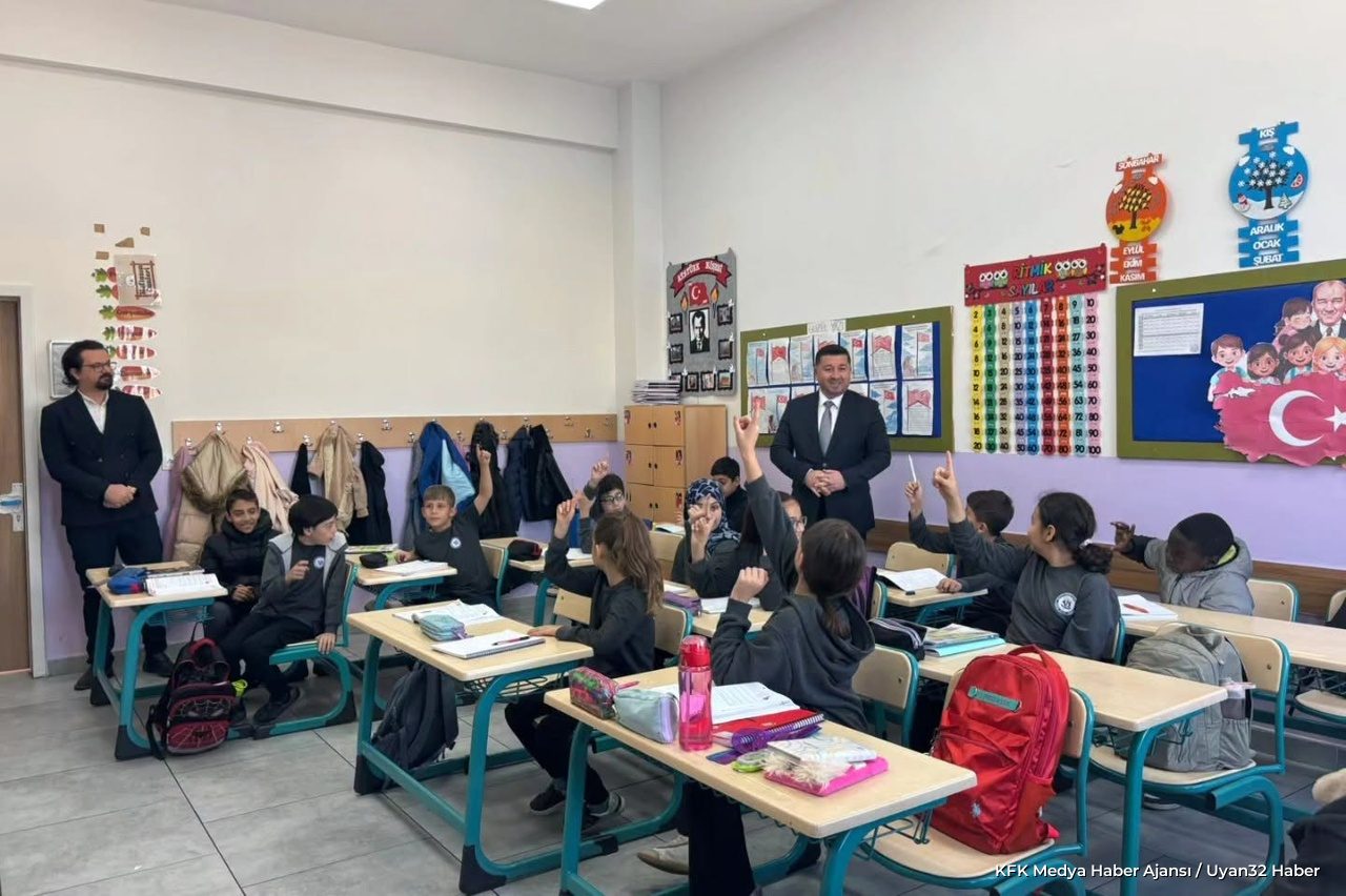 İl Millî Eğitim Müdürü Recai Ocak’tan İki Okula Ziyaret
