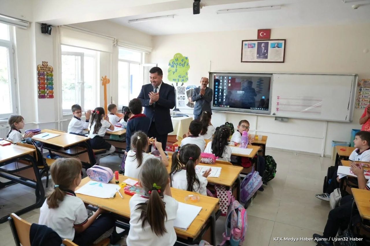 İl Milli Eğitim Müdürü Recai Ocak Okulları Ziyaret Etti - Detay 4
