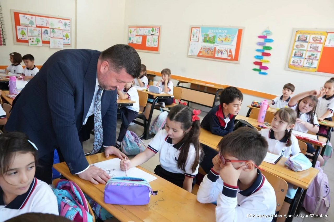 İl Milli Eğitim Müdürü Recai Ocak Okulları Ziyaret Etti - Detay 5