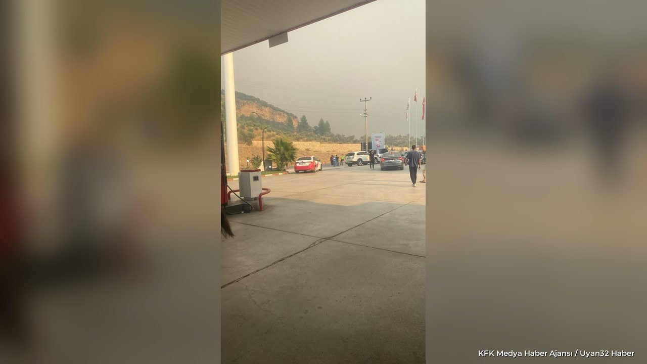 Isparta-Antalya Yolu Yangın Nedeniyle Yeniden Kapatıldı