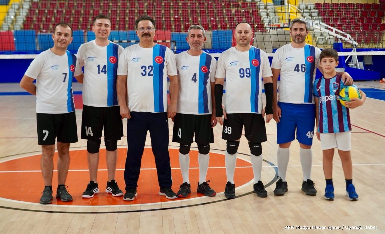 Isparta’da 12 Kamu Takımı Voleybol Sahasında Buluştu - Detay 3