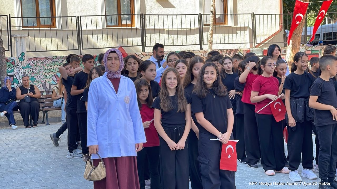 Isparta'da 2026-2027 Eğitim Öğretim Yılı Törenlerle Başladı
