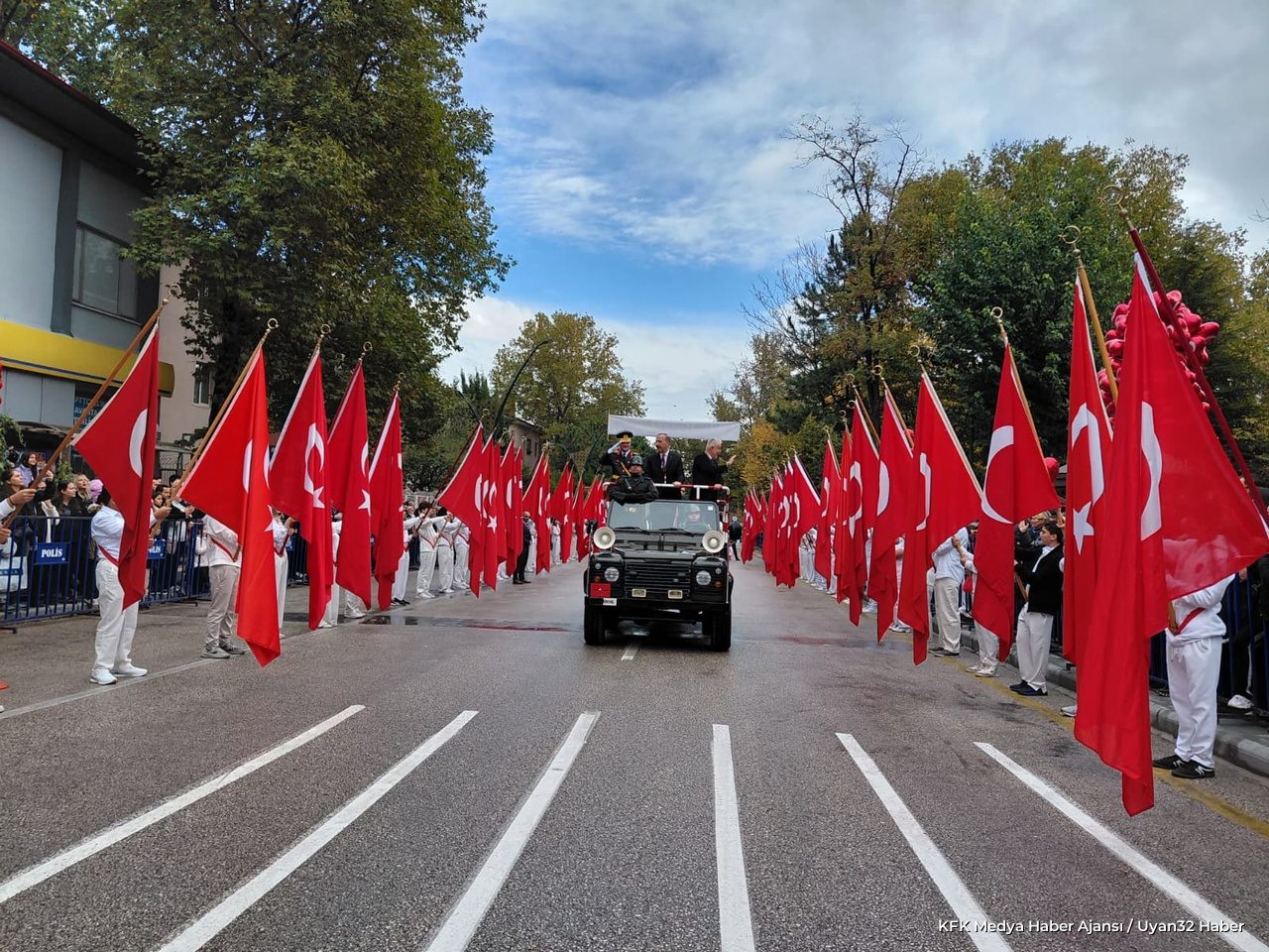 Isparta'da 29 Ekim Cumhuriyet Bayramı Coşkuyla Kutlandı - Detay 2