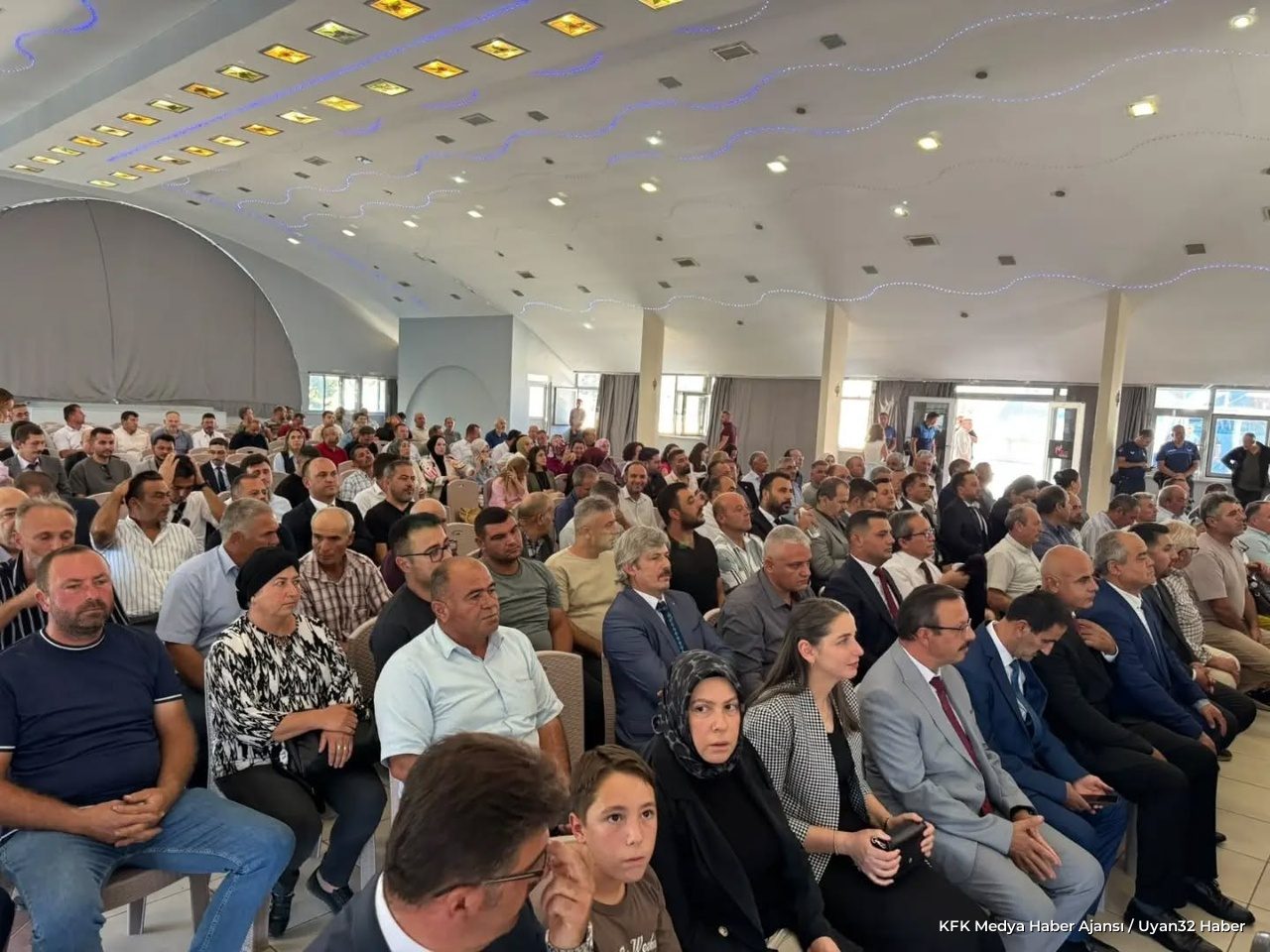 Isparta'da 3 İlçedeki Muhtarlık ve Okullara Bilgisayar Desteği - Detay 3