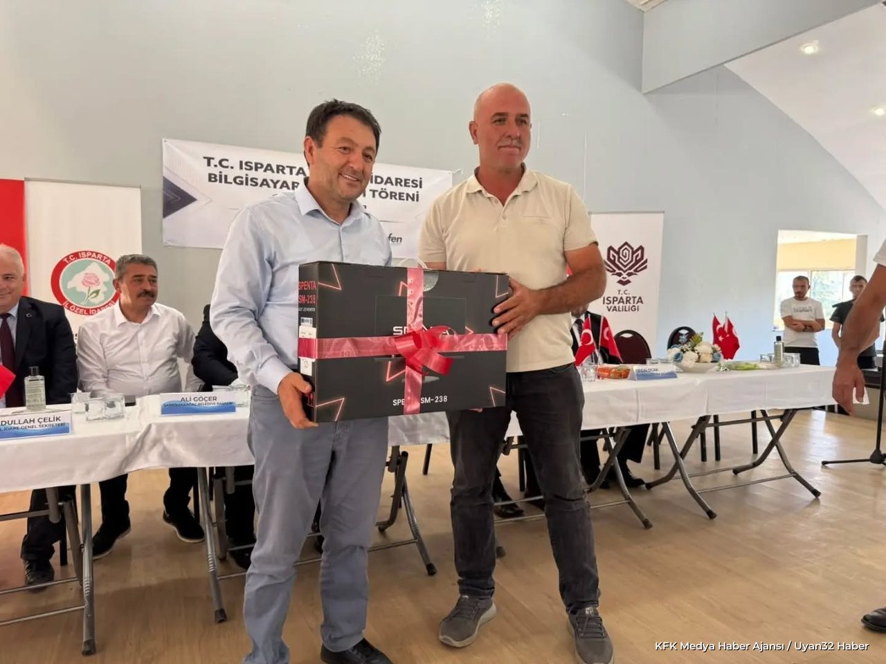 Isparta'da 3 İlçedeki Muhtarlık ve Okullara Bilgisayar Desteği - Detay 5