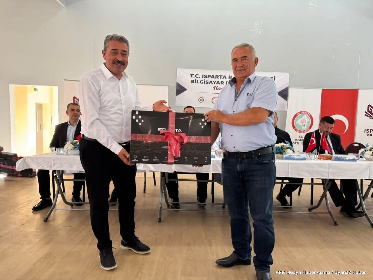 Isparta'da 3 İlçedeki Muhtarlık ve Okullara Bilgisayar Desteği - Detay 8