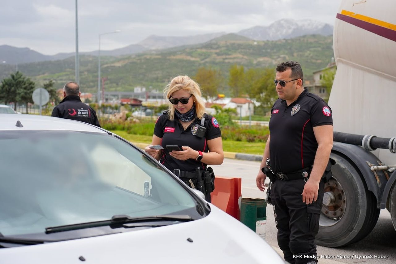 Isparta’da 3 Noktada Huzur ve Güven Denetimi - Detay 4