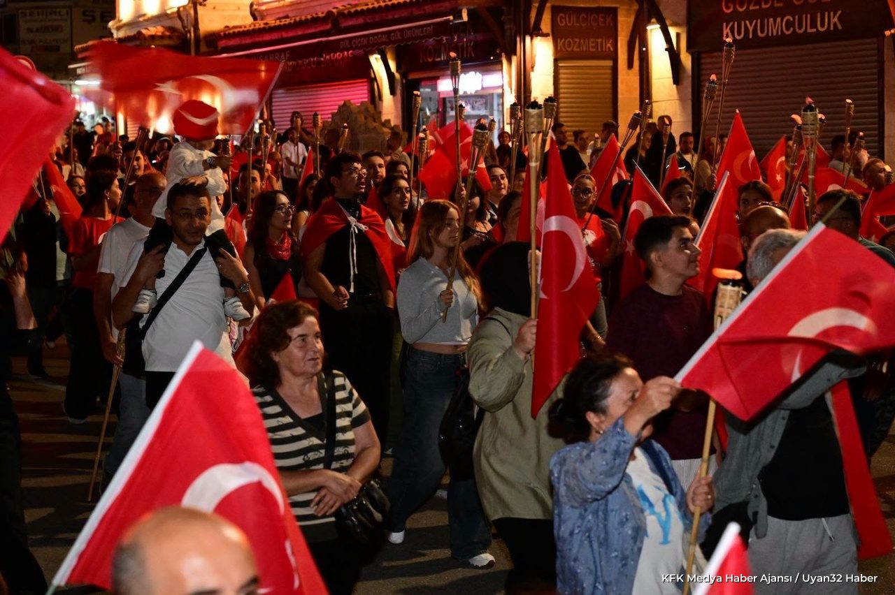 Isparta'da Zafer Bayramı Kutlaması - Detay 4