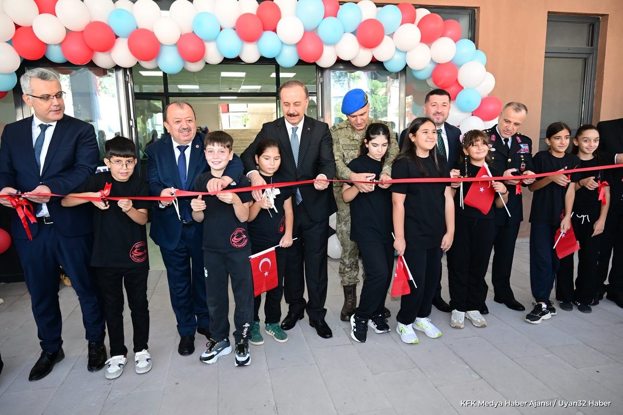 Isparta'da 434 Okulda Ders Zili Çaldı: 74 Bin Öğrenci Dersbaşı Yaptı - Detay 6
