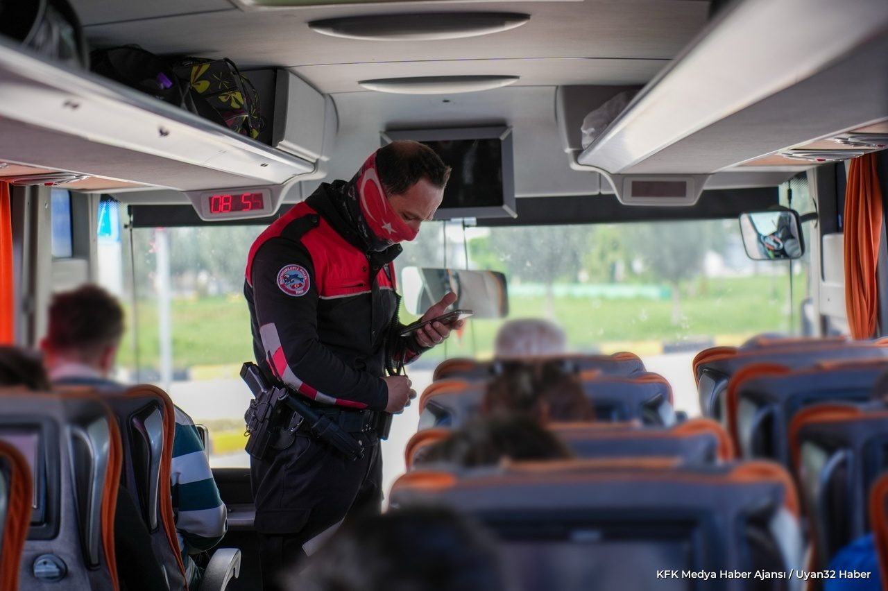 Isparta'da 6 Noktada Emniyet Denetimi Yapıldı - Detay 2
