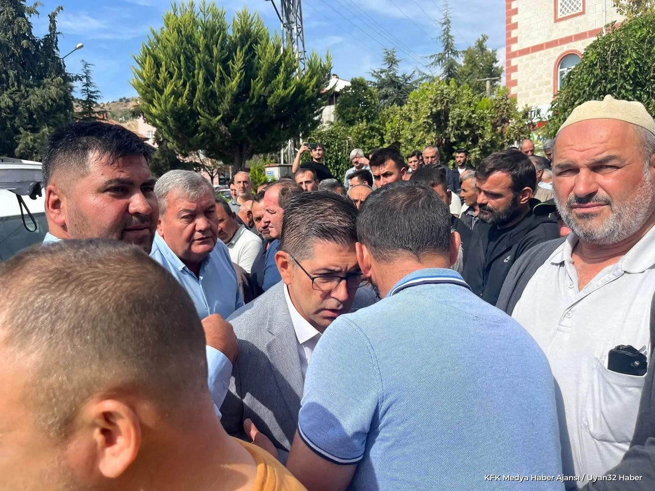 Isparta'da Acı Veda: 20 Yaşındaki Ahmet Köse Toprağa Verildi - Detay 2