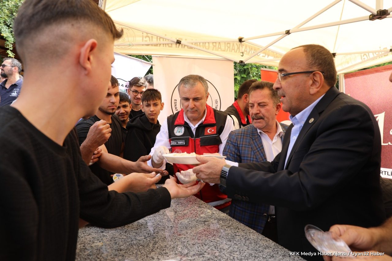 Isparta'da Ahilik Haftası: Vatandaşlara Ahi Pilavı İkram Edildi - Detay 5