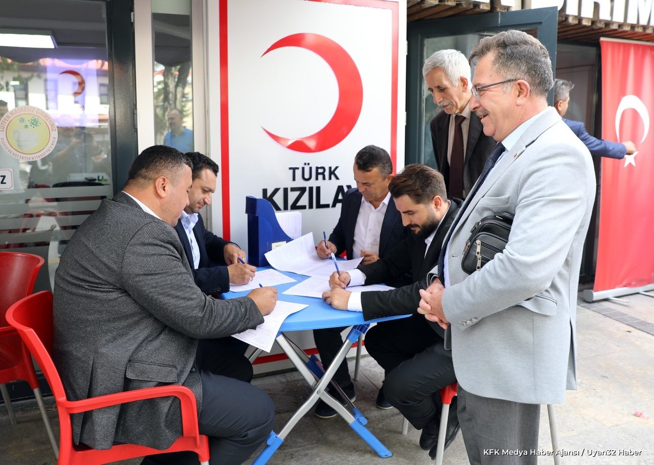 Isparta'da Ahilik Haftasında Esnaftan Anlamlı Kan Bağışı - Detay 4