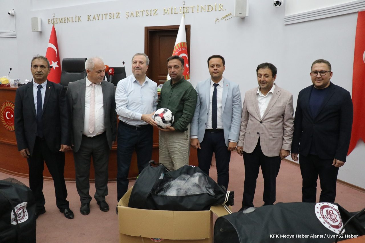 Isparta'da Amatör Futbol Kulüplerine 2,4 Milyon TL Malzeme Desteği - Detay 10