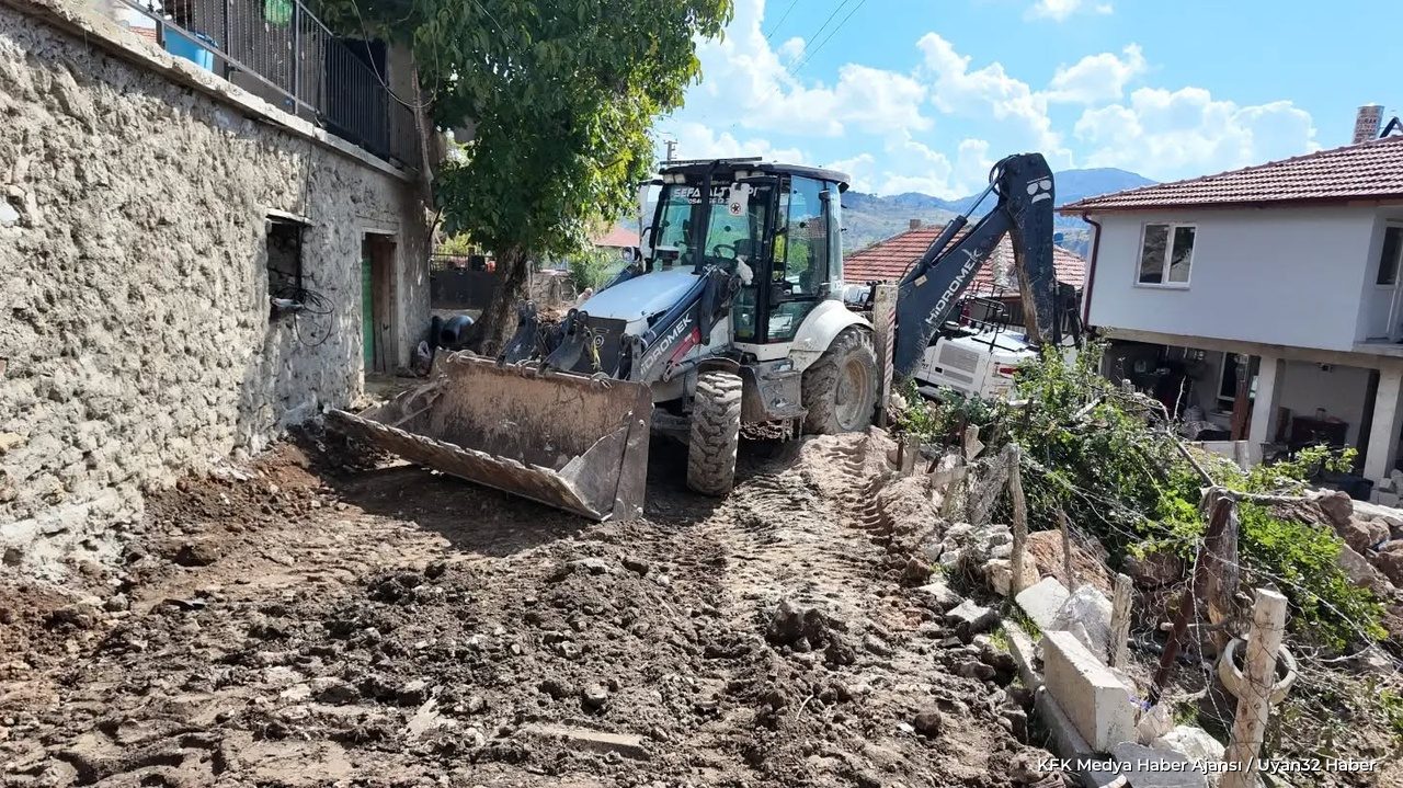 Isparta’da Bir Köyün Daha Altyapısı Yenileniyor! - Detay 2