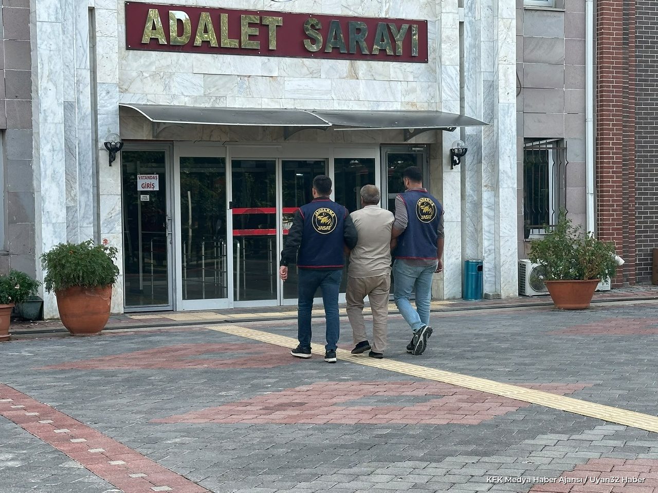 Isparta'da Cami Hırsızı Yakalandı: Üzerindeki Detay Şaşırttı