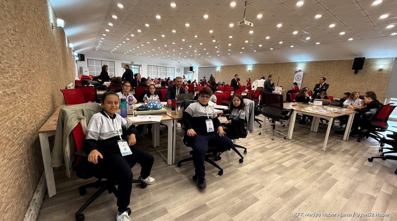 Isparta'da Çocuk İklim Zirvesi: Minikler Çözüm Önerilerini Sundu - Detay 5