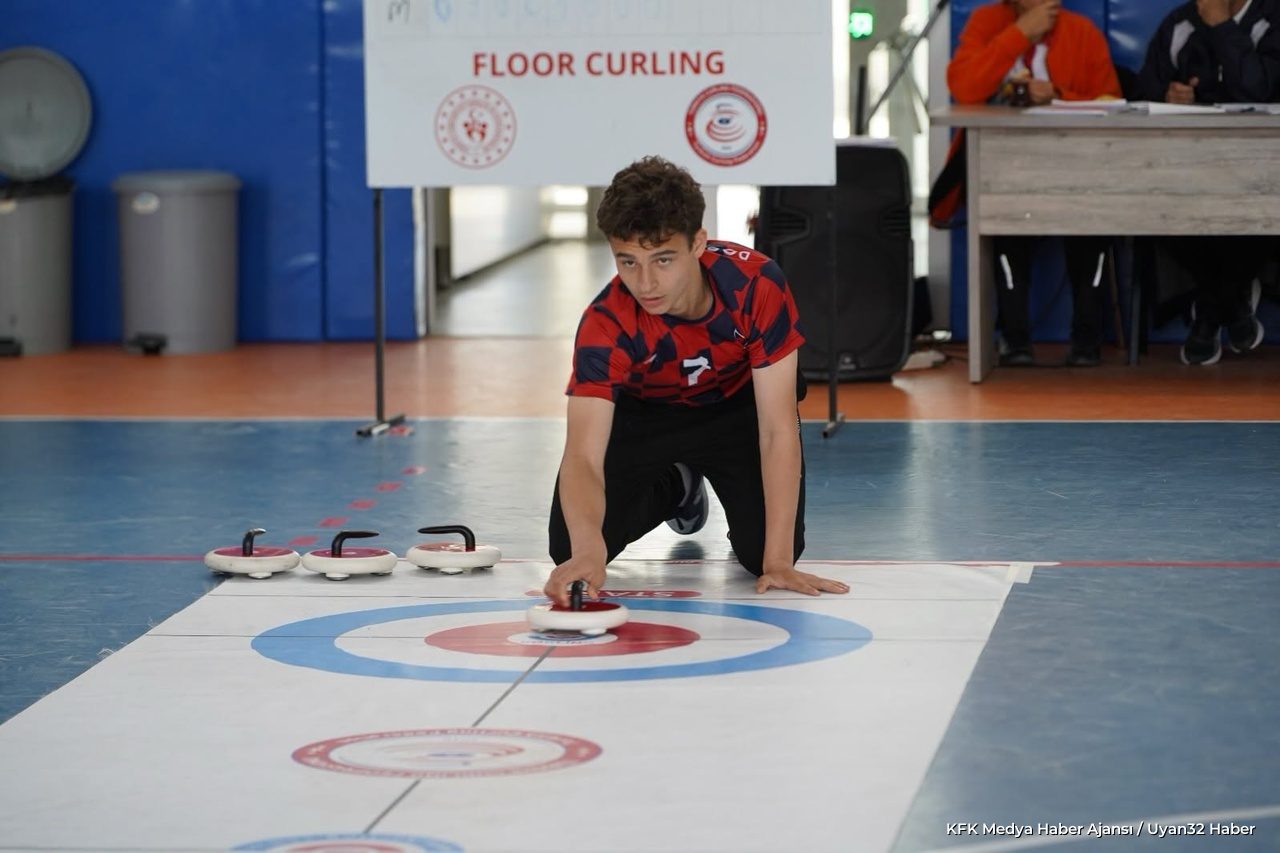 Isparta'da Cumhuriyet Bayramı Floor Curling Turnuvası Sona Erdi - Detay 2