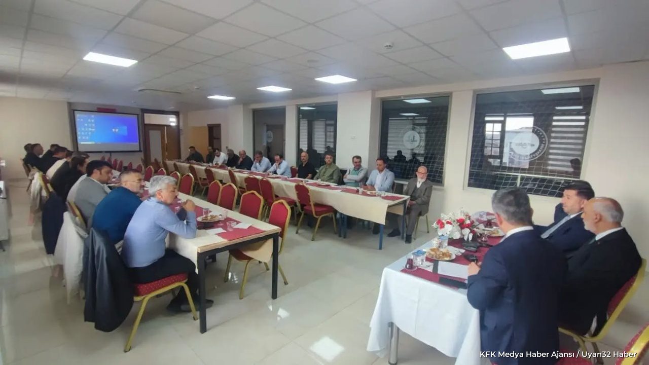 Isparta'da Eğitim Masaya Yatırıldı: İl Müftüsü Muharrem Biçer Veda Etti