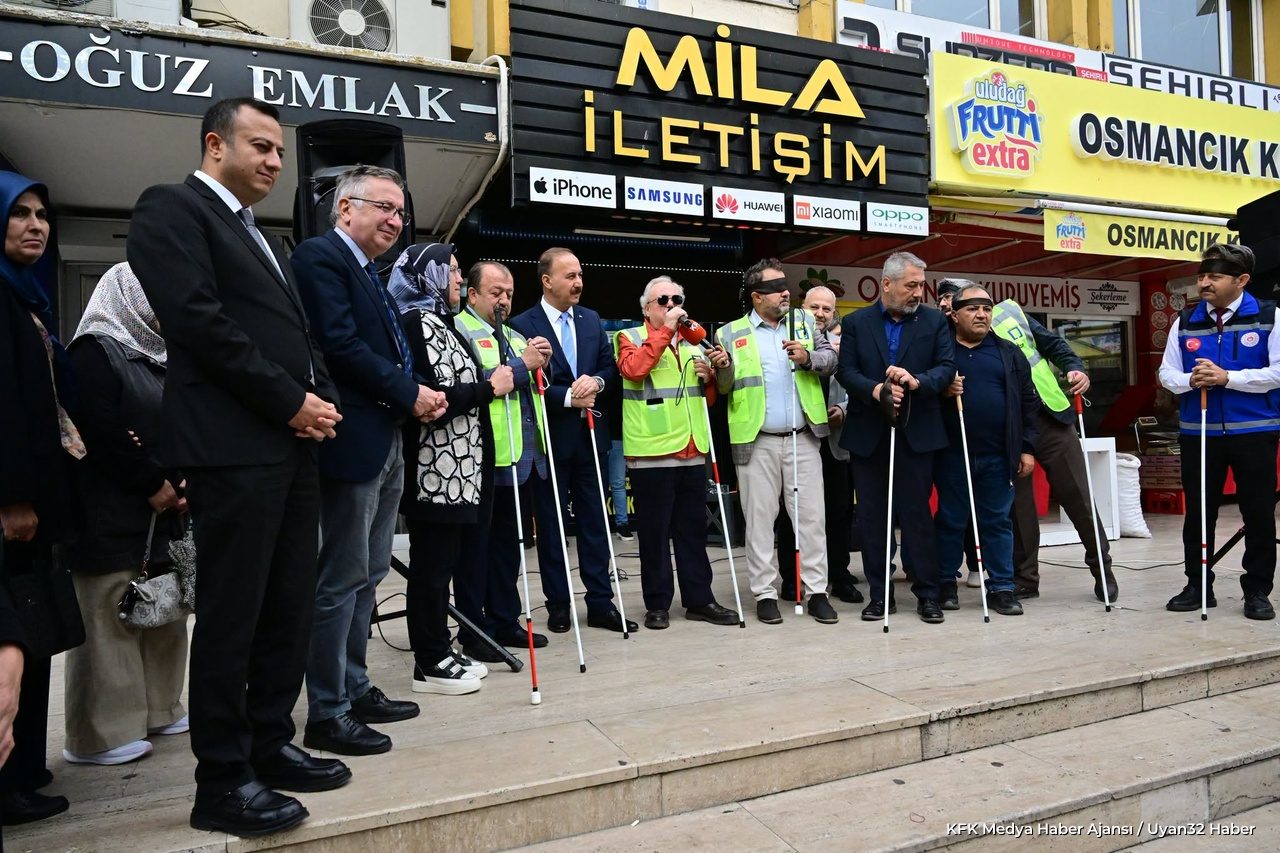 Isparta'da Görme Engelliler İçin Anlamlı Yürüyüş Düzenlendi - Detay 2