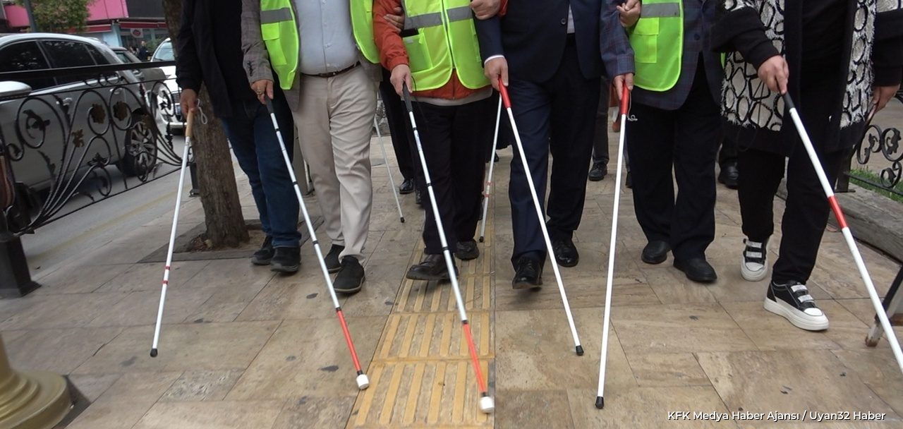 Isparta'da Görme Engelliler İçin Anlamlı Yürüyüş Düzenlendi - Detay 4