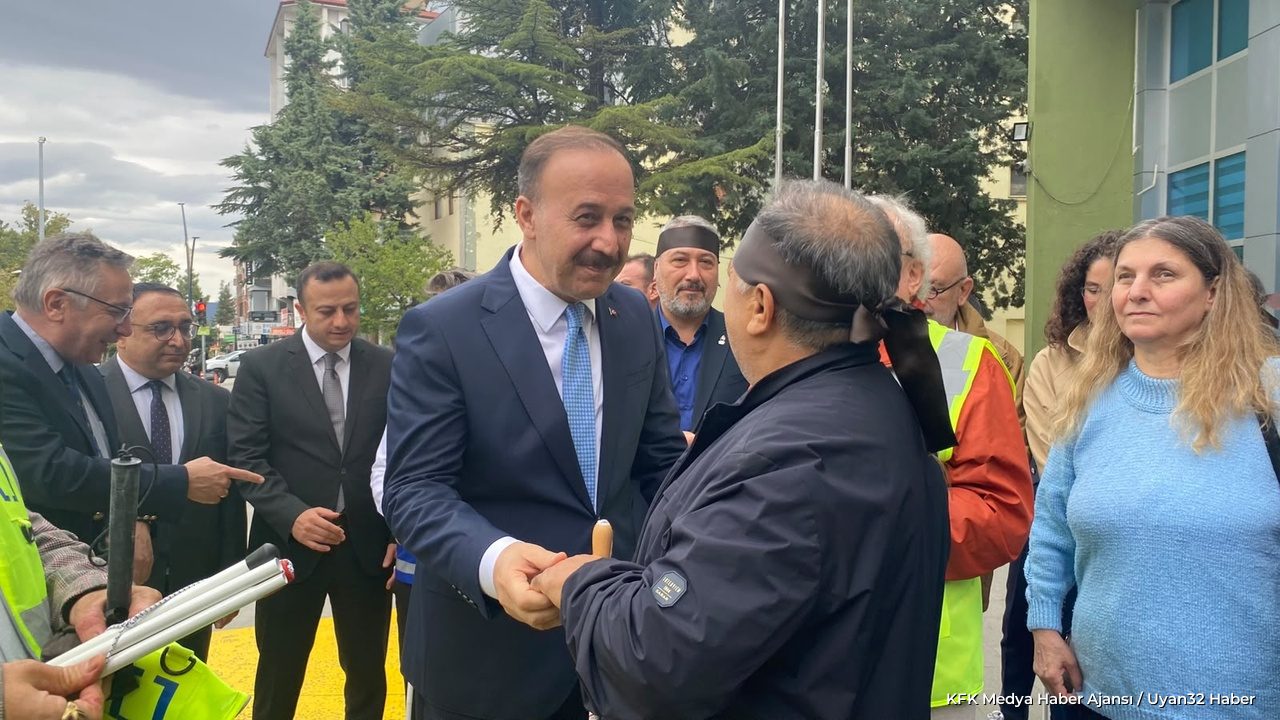 Isparta'da Görme Engelliler İçin Anlamlı Yürüyüş Düzenlendi - Detay 9
