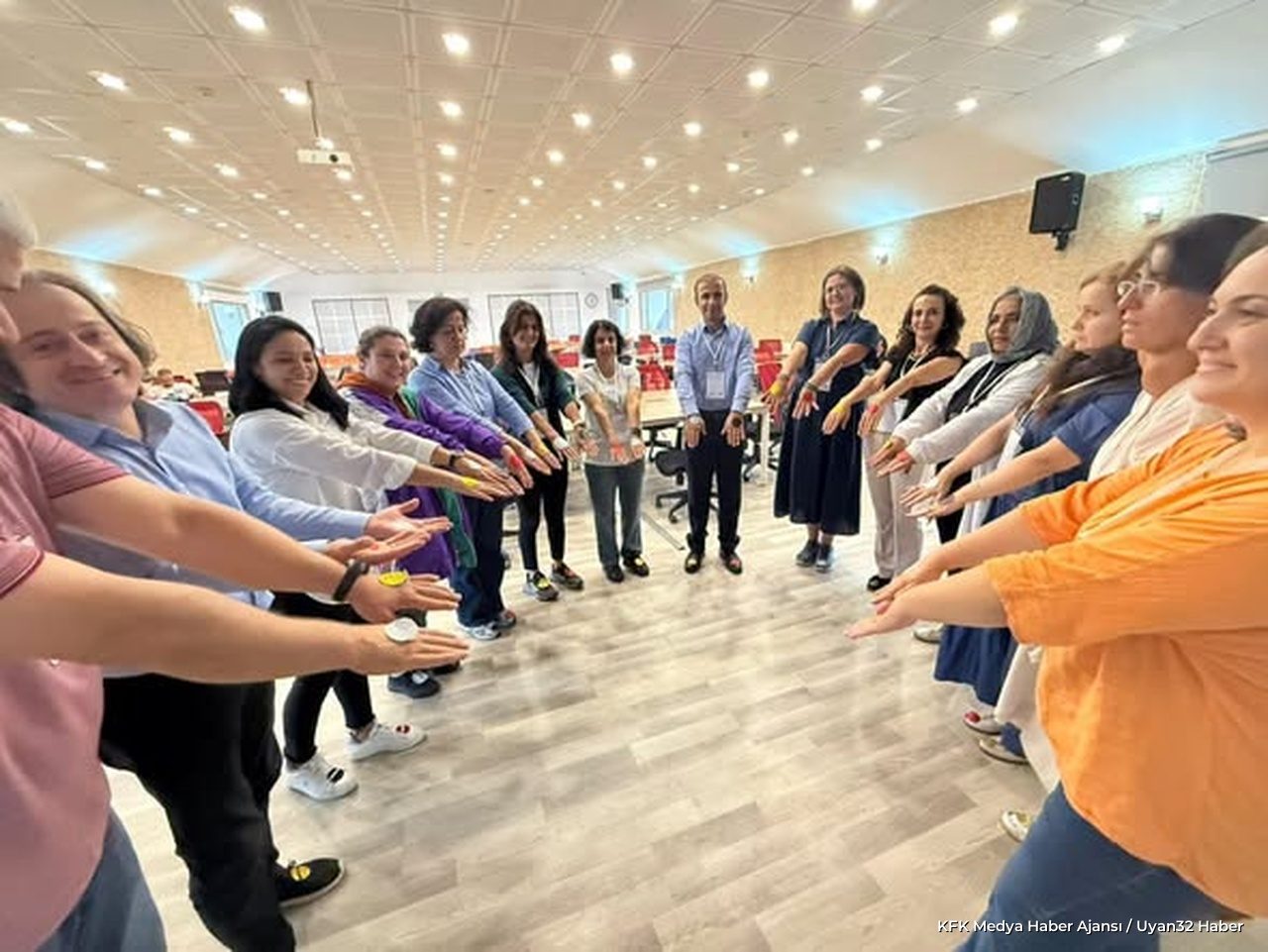 Isparta'da Harezmi Eğitim Modeli Eğitimi Başladı: 87 Öğretmen Katıldı
