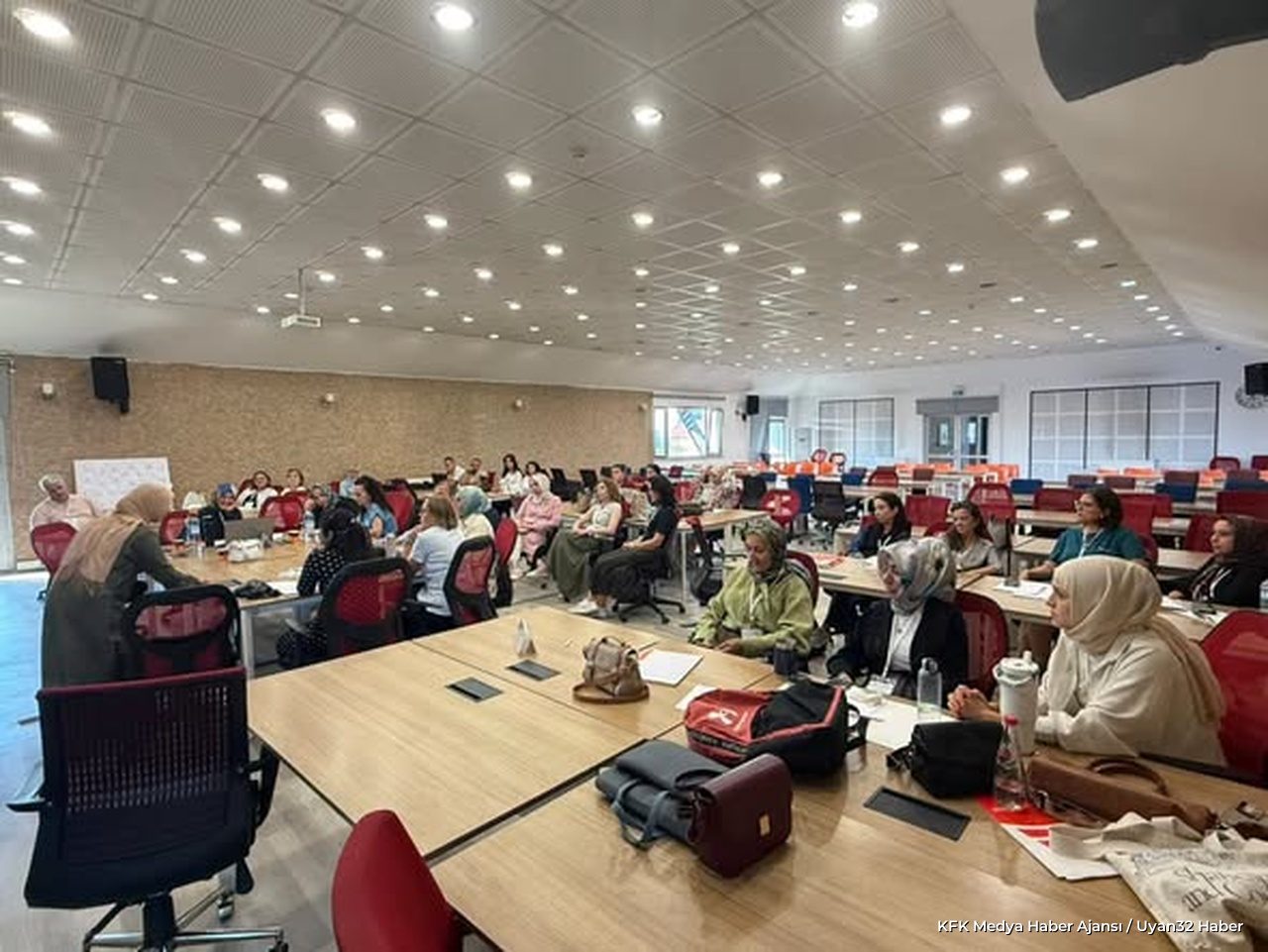 Isparta'da Harezmi Eğitim Modeli Eğitimi Başladı: 87 Öğretmen Katıldı - Detay 3