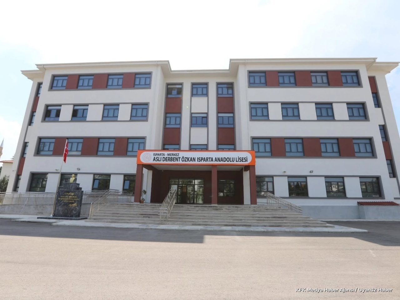 Isparta'da Yeni Lise Açılışı