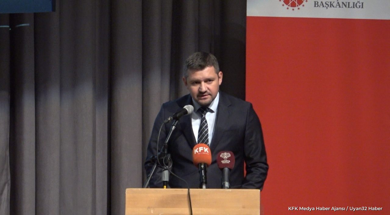 Isparta'da Kamu İletişimi Eğitimi Düzenlendi: Kritik Başlıklar