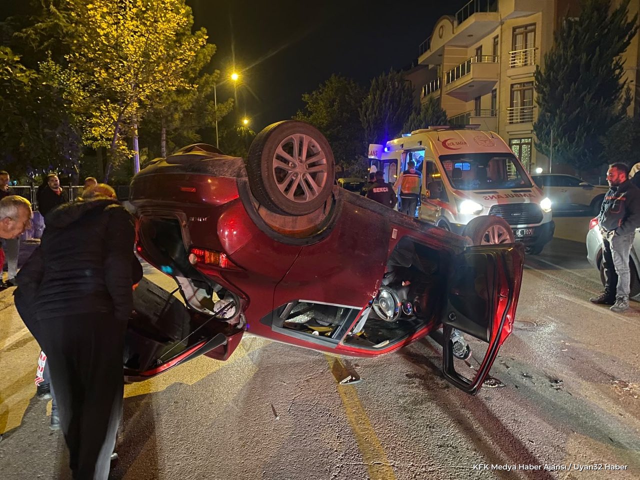 Isparta'da Korkutan Kaza: Araç Ters Döndü - Detay 4
