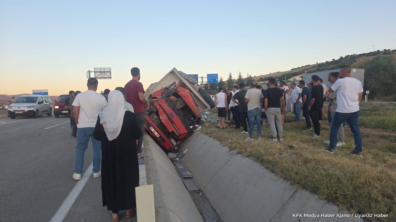 Isparta'da LPG Tankeri ile Kamyon Çarpıştı: Yaralılar Var - Detay 4