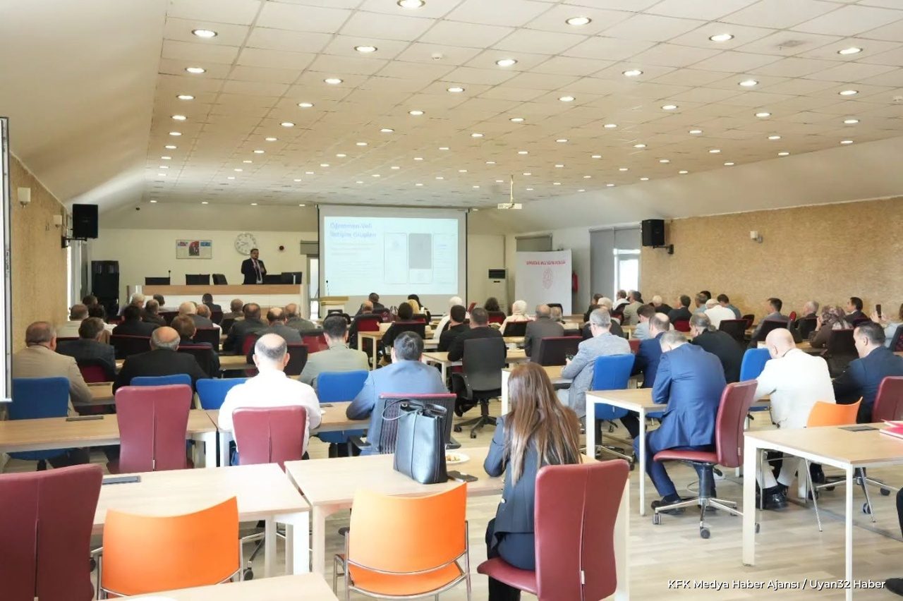 Isparta'da MEB-BiP Dijital İletişim Uygulamaları Tanıtıldı