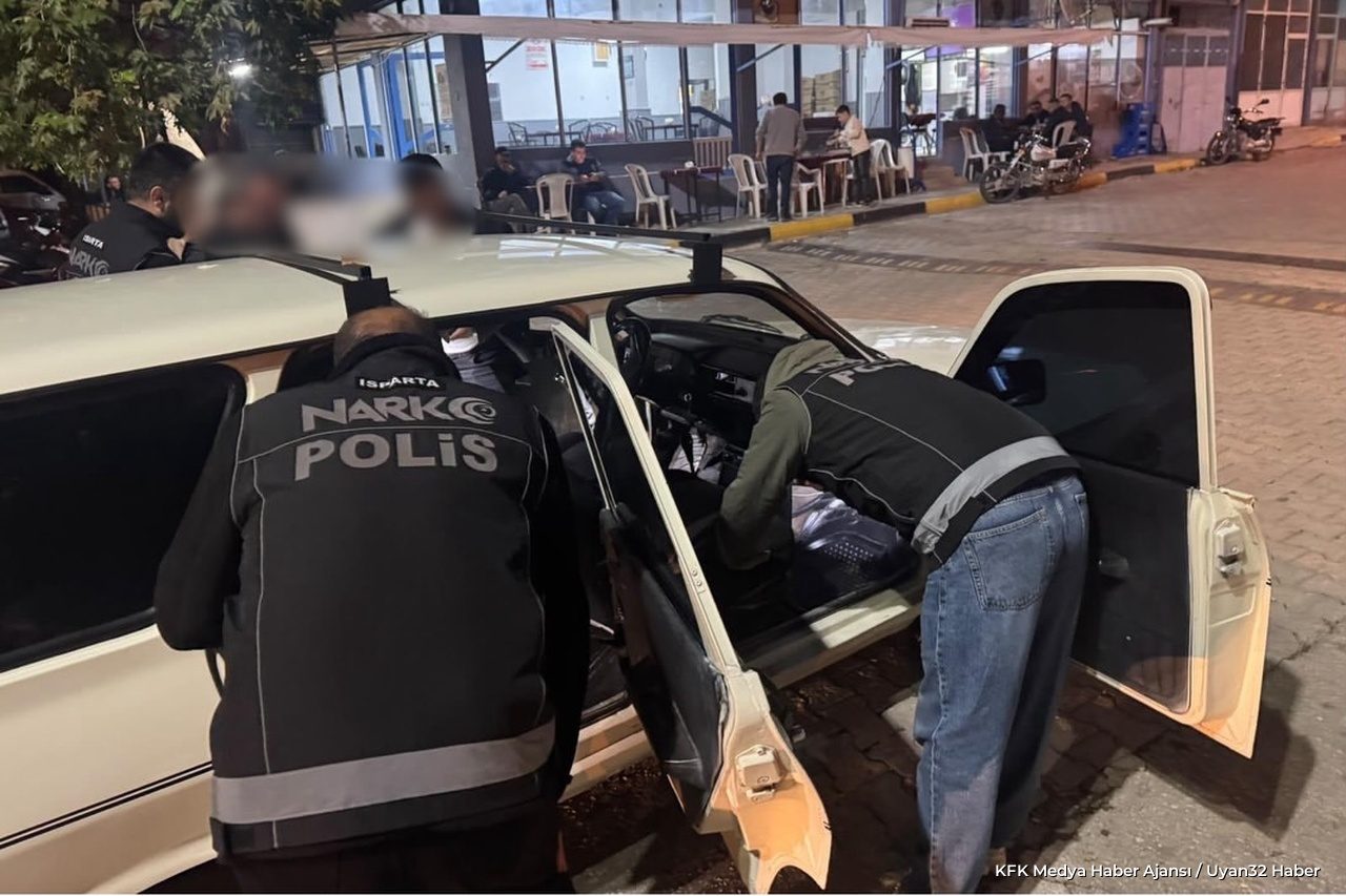 Isparta'da Sav Kasabası'nda Narkoalan Uygulaması Gerçekleştirildi - Detay 2