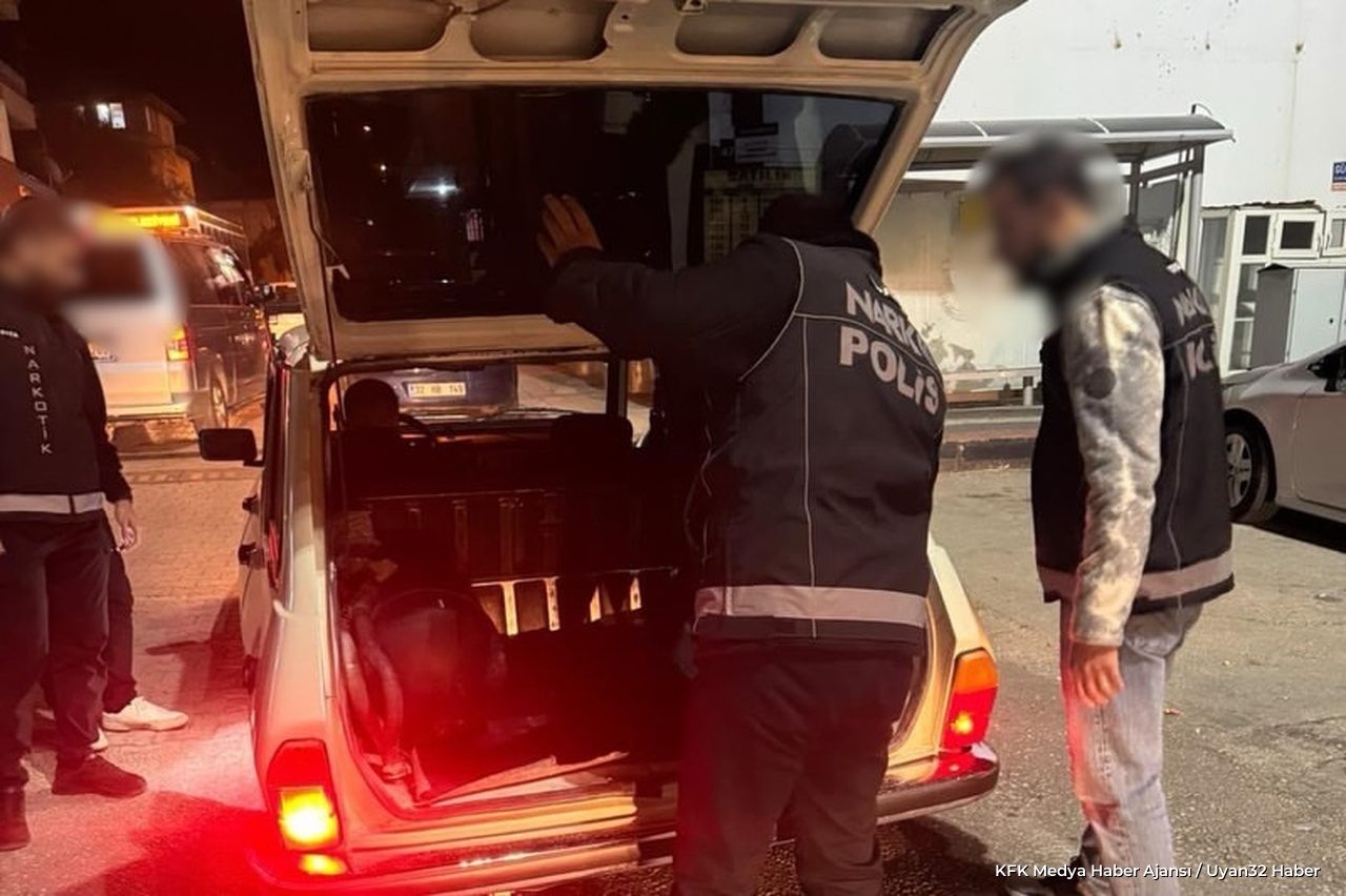 Isparta'da Sav Kasabası'nda Narkoalan Uygulaması Gerçekleştirildi - Detay 3