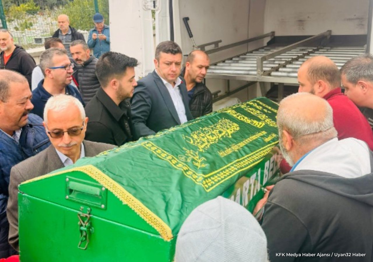 Isparta'da Şehit Babası Niyazi Ezginci Son Yolculuğuna Uğurlandı