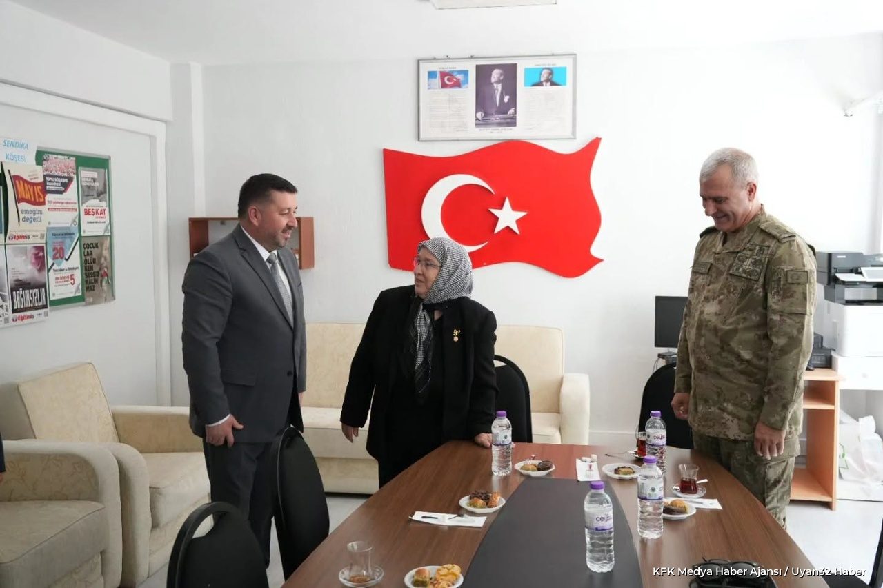 Isparta'da Şehit Koray Akoğuz Okuluna Anlamlı Ziyaret