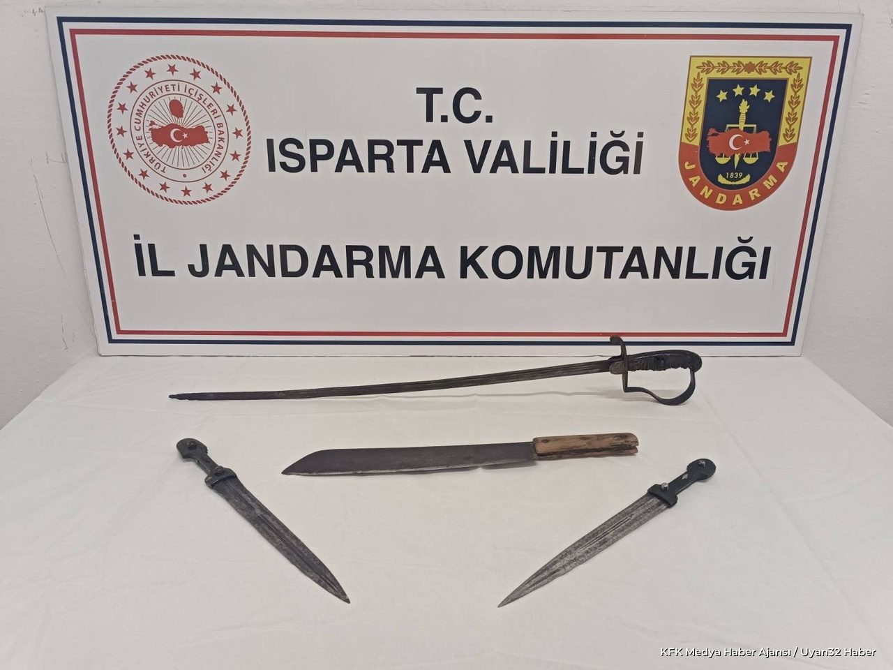 Isparta'da Tarihi Eser Operasyonu: 20 Şüpheli Hakkında Adli İşlem - Detay 5