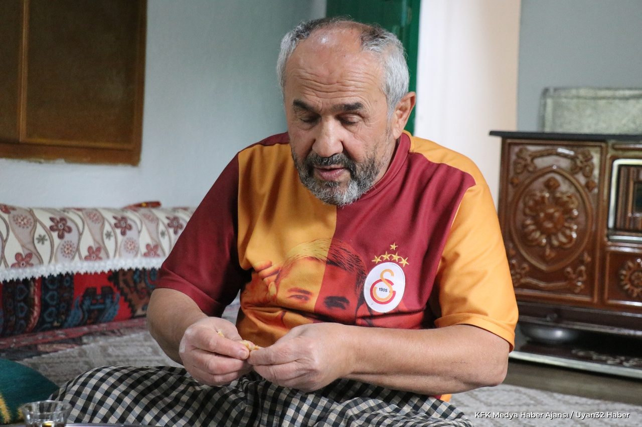 Isparta'da Üç Engelli Ömer Akça'nın Annesine Olan Örnek Sevgisi - Detay 3
