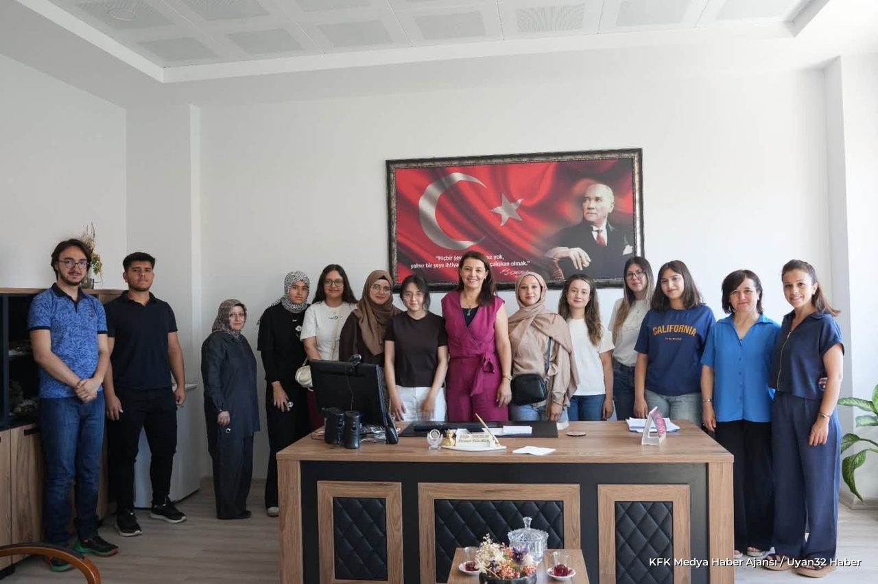 Isparta'da 21 Öğrenci Stajı Tamamladı