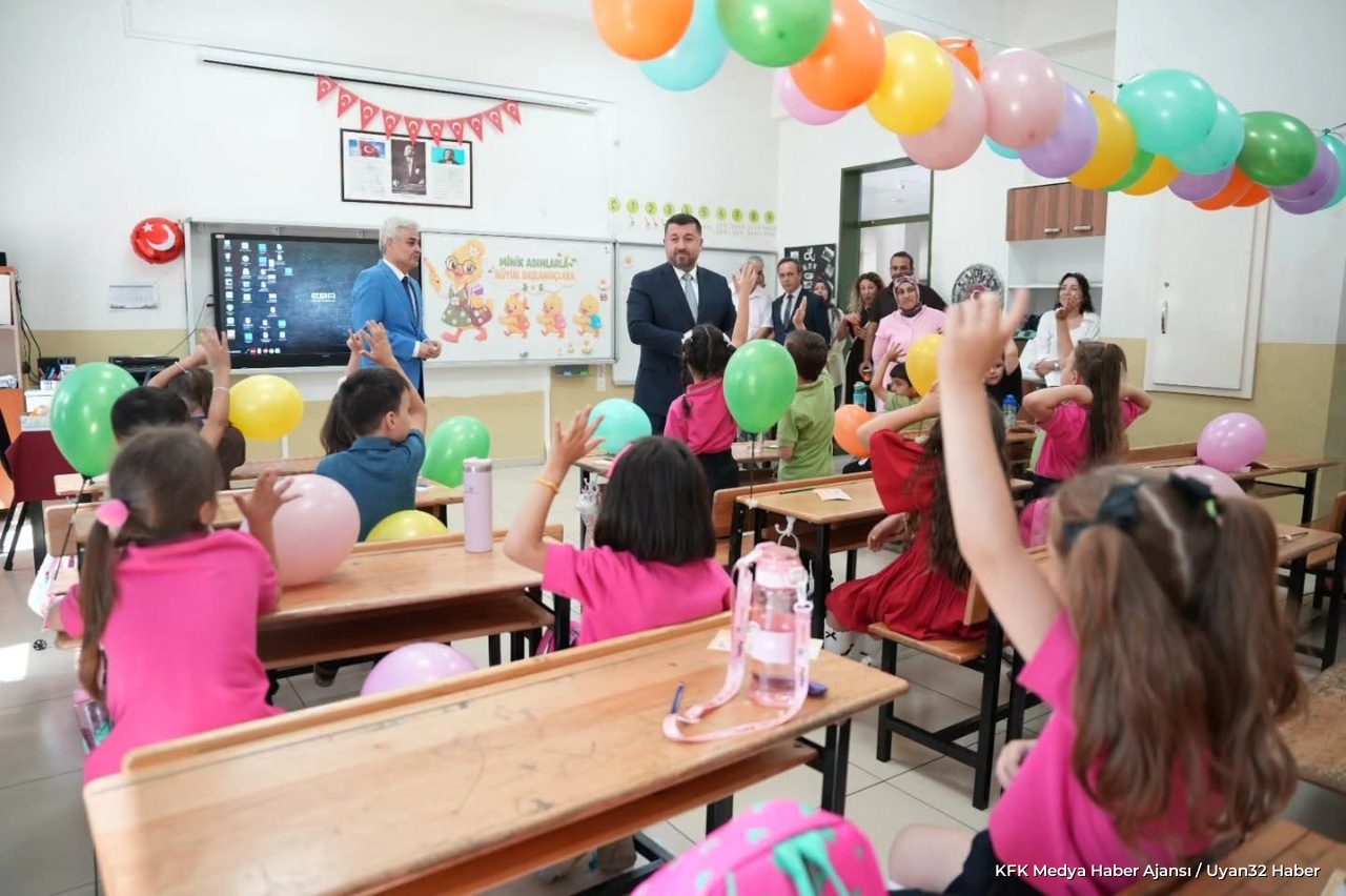 Isparta'da Uyum Haftası: İl Müdürü Recai Ocak Okulları Ziyaret Etti - Detay 2