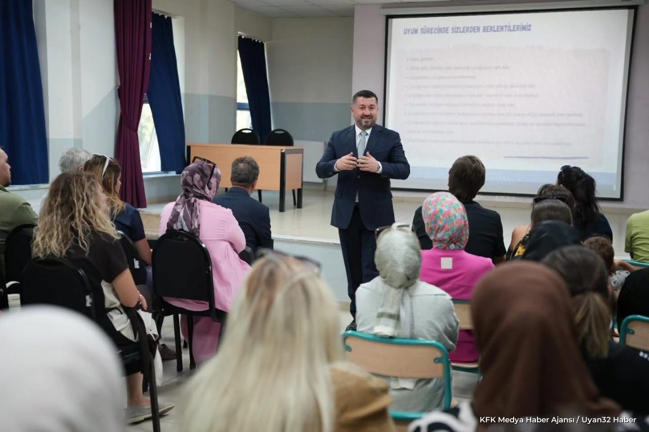 Isparta'da Uyum Haftası: İl Müdürü Recai Ocak Okulları Ziyaret Etti - Detay 7