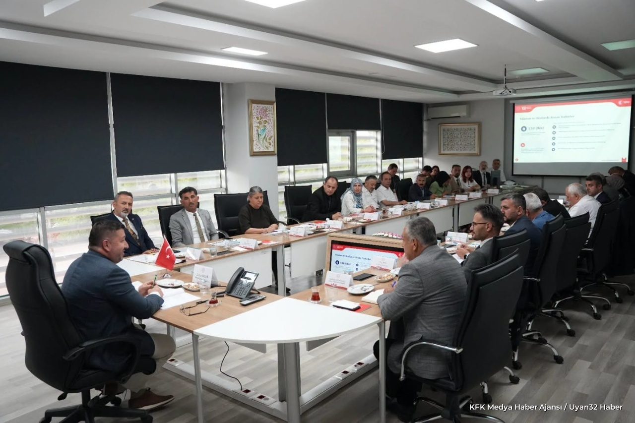 Isparta'da Eğitim Toplantısı Yapıldı