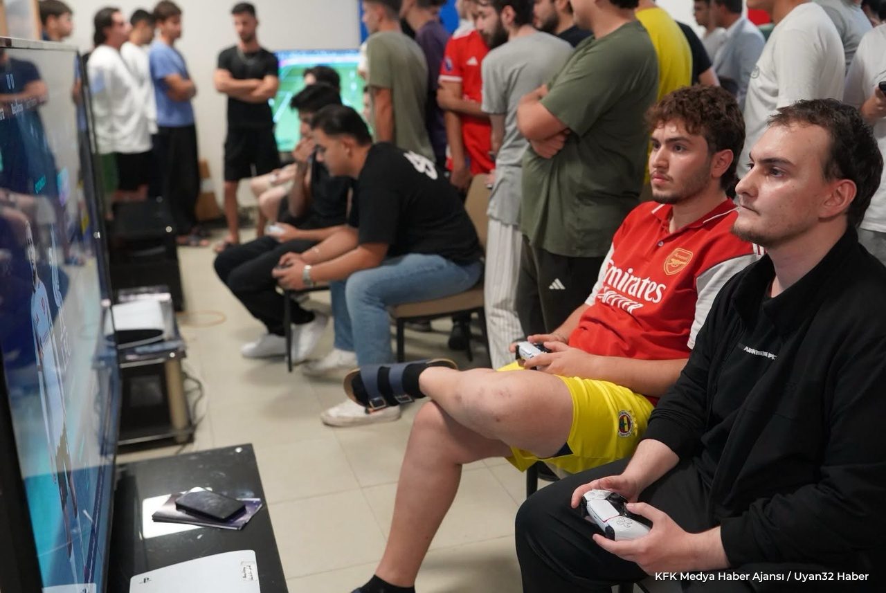 Isparta'da Yurt Öğrencilerine Özel PlayStation Turnuvası - Detay 2