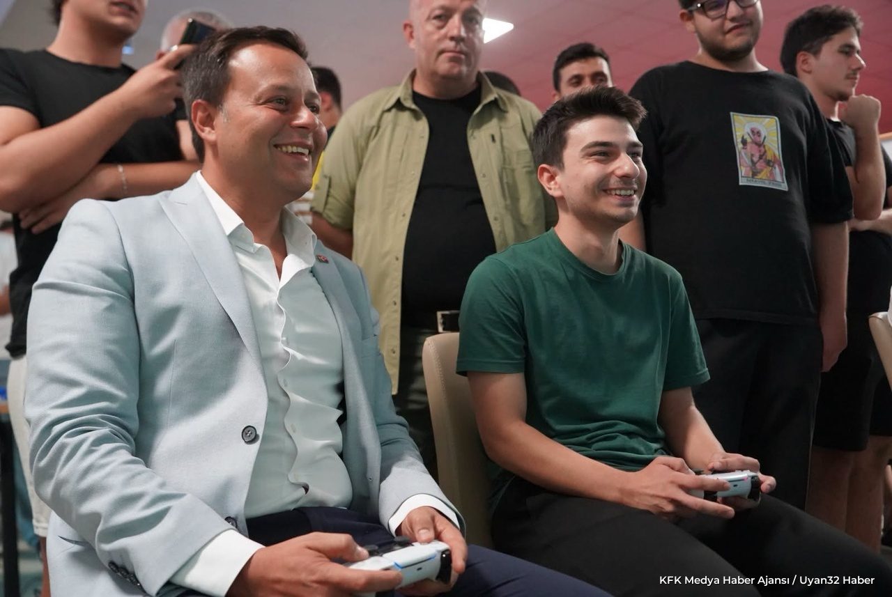 Isparta'da Yurt Öğrencilerine Özel PlayStation Turnuvası - Detay 5