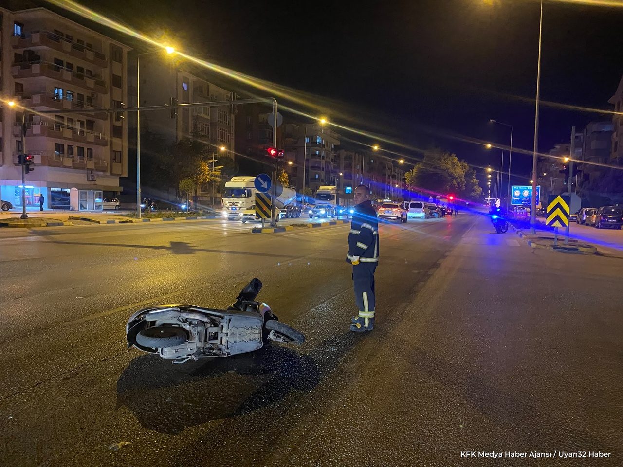 Isparta'da Zincirleme Trafik Kazası: 5 Araç Birbirine Girdi - Detay 2