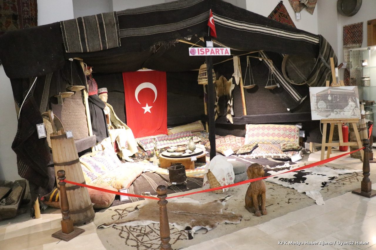 Isparta Etnografya Halı Ve Kilim Müzesi’ne Ziyaretçi Akını! - Detay 2